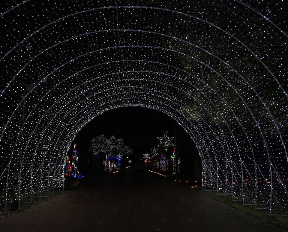 The ULTIMATE and BEST Christmas Light Displays in DFW for 2014 - Fort