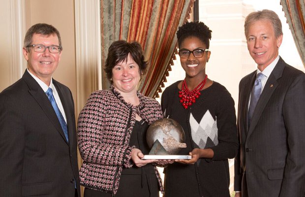 Randal Mays, Jennifer Gray and Sharnese Thompson from Fidelity Investments, Hadley Woerner from Frost Bank.jpg.jpe