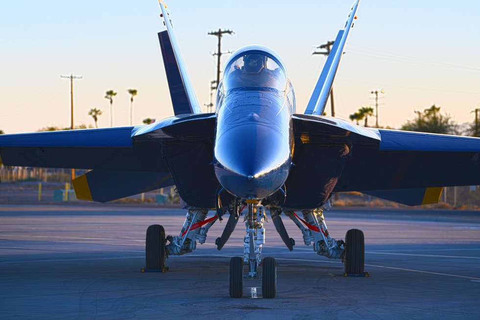 U.S. Navy Blue Angels FA-18 Super Hornet (19).jpg