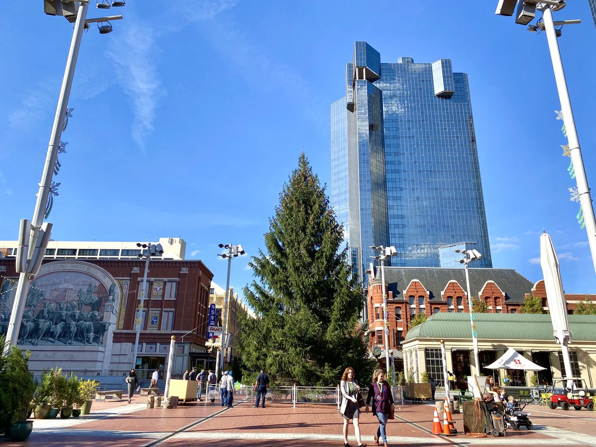 Sundance Square Christmas Tree Goes Up in the Plaza Fort Worth Magazine