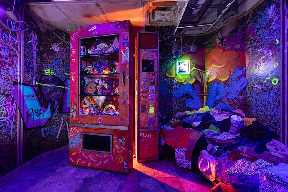 Exhibition Detail of Meow Wolf GrapevineΓÇÖs The Real Unreal, Photo by Kate Russell _ Photo Courtesy of Meow Wolf. (1).jpg