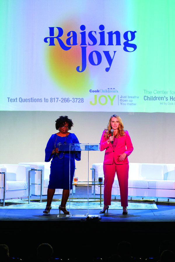 Wini King and Kristen Pyrc at Raising Joy Live Sept. 2022 (1).jpg