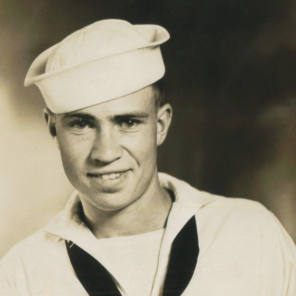 Ector S Gleaves Navy WWII.jpg