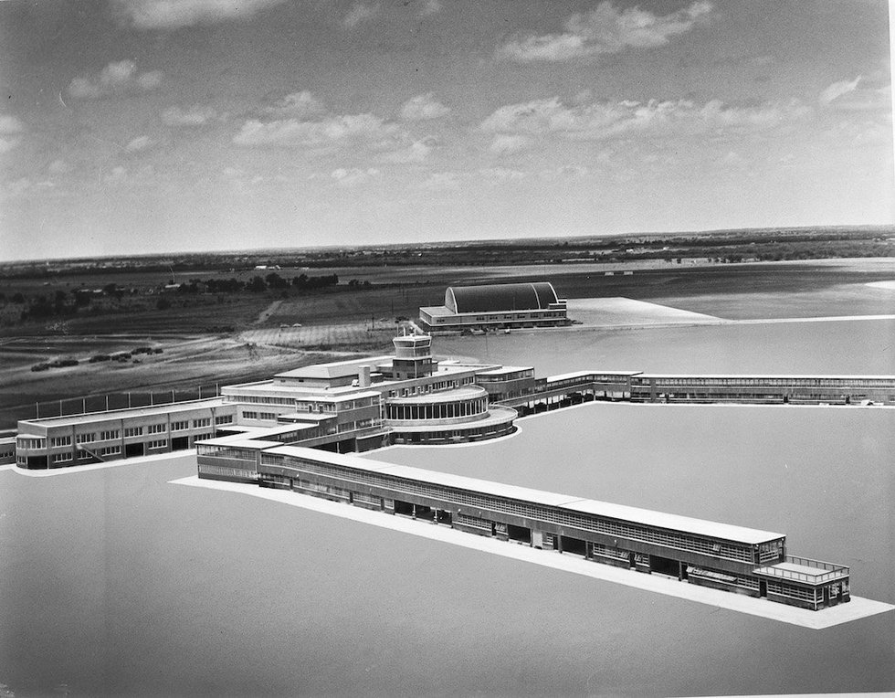 Greater Fort Worth International Airport II Joseph Pelich.jpg