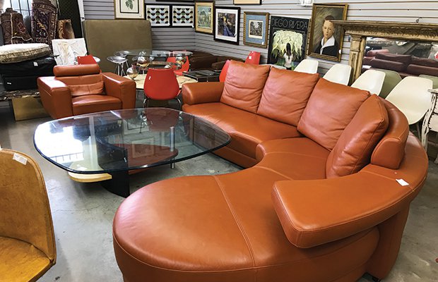 Mid century modern  sofa set.jpg.jpe